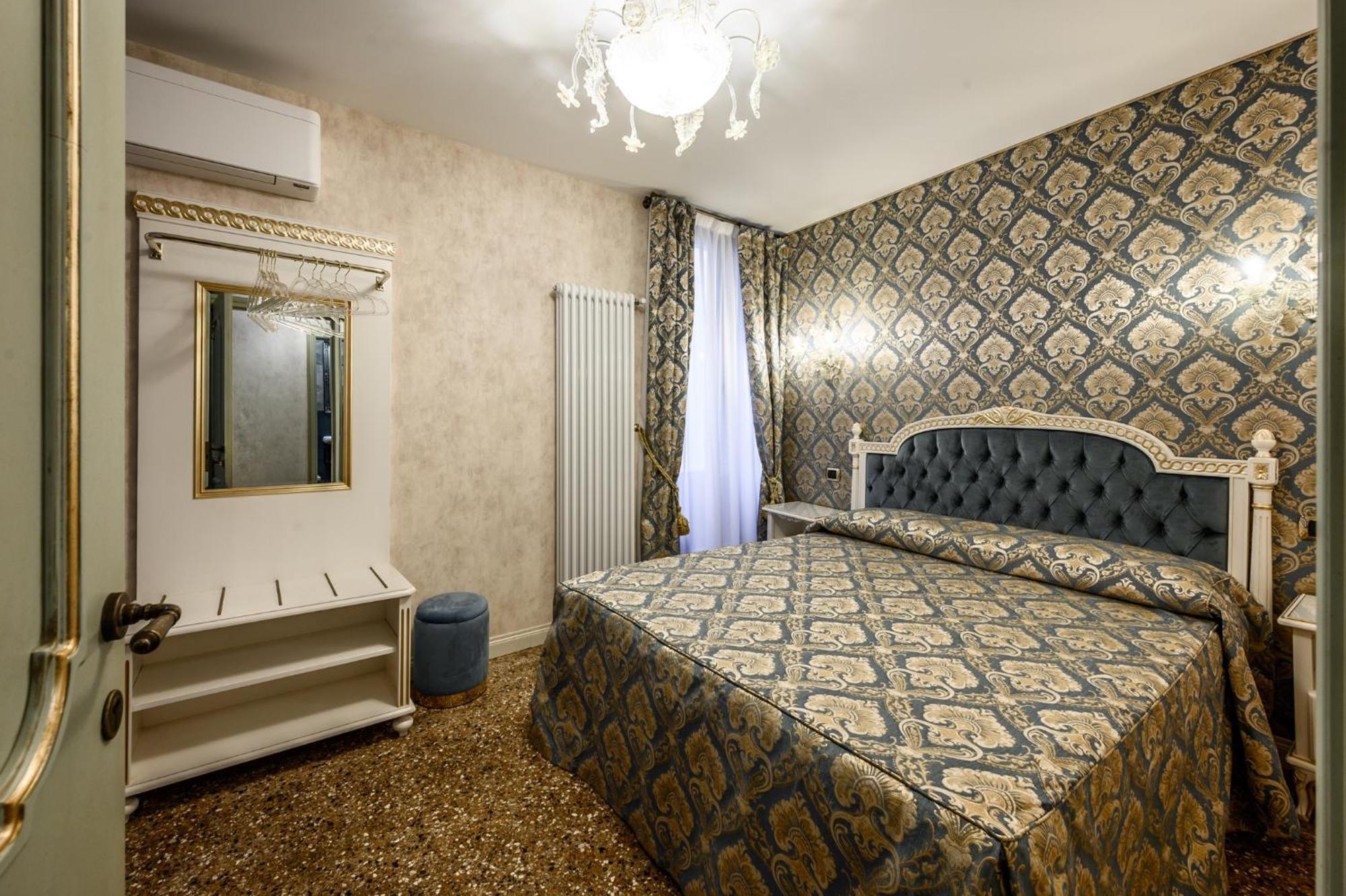 Ca Rialto 4122 - Luxury Terrace Lejlighed Venedig Eksteriør billede