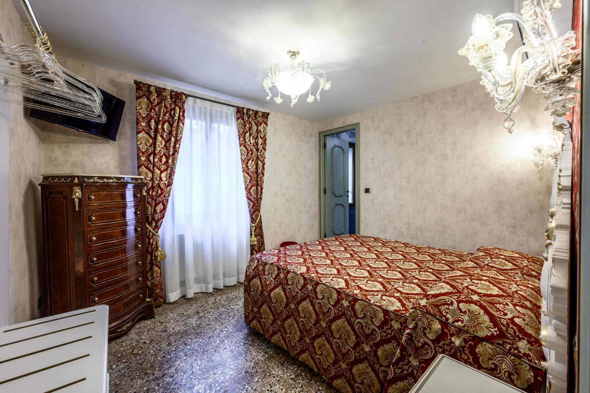 Ca Rialto 4122 - Luxury Terrace Lejlighed Venedig Eksteriør billede