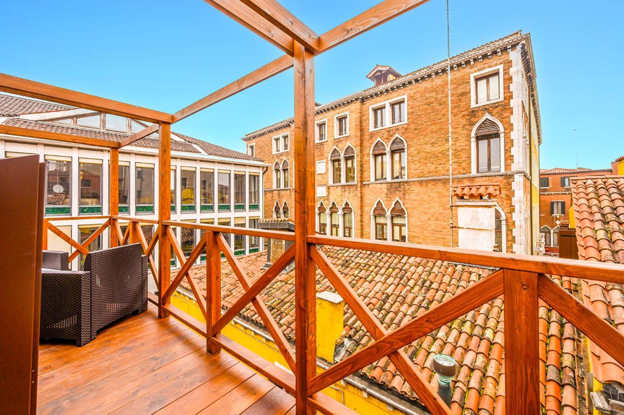 Ca Rialto 4122 - Luxury Terrace Lejlighed Venedig Eksteriør billede